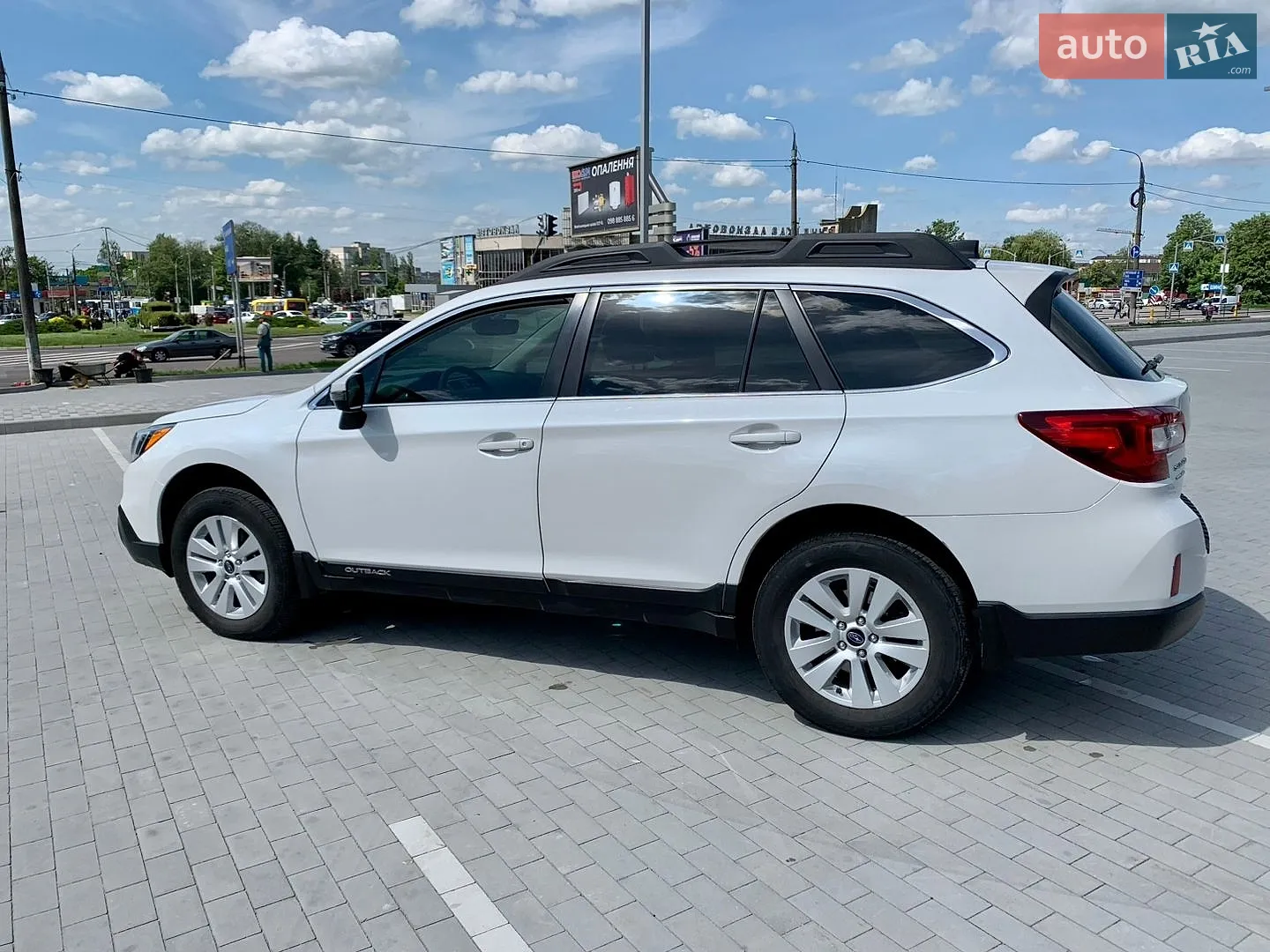 2017 Subaru Outback - мініатюра 6