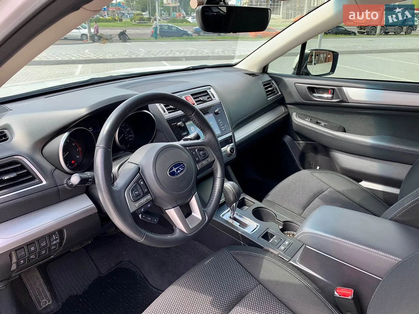 2017 Subaru Outback - мініатюра 12