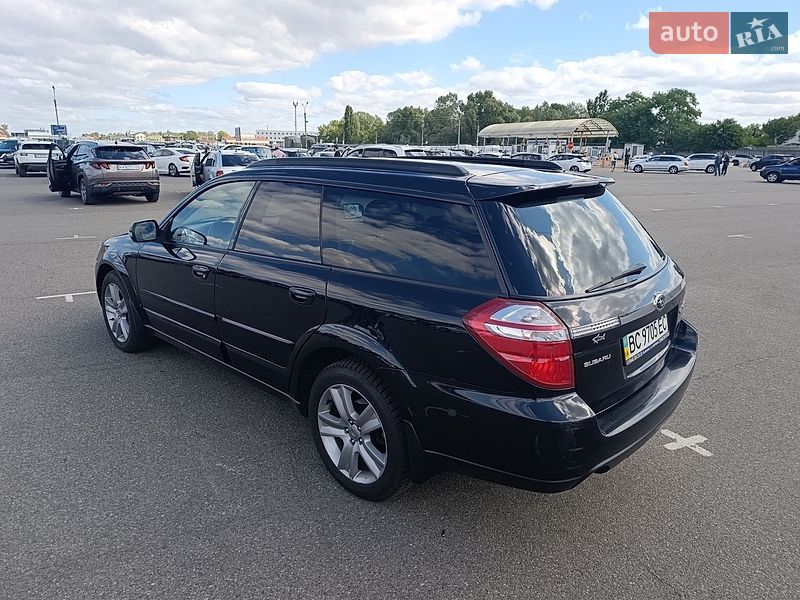 Універсал Subaru Outback 2008 в Києві