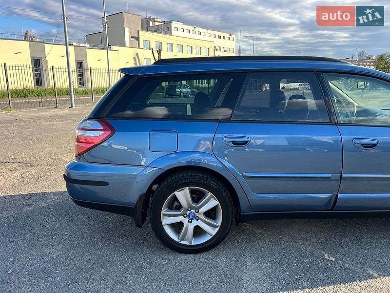 Універсал Subaru Outback 2008 в Києві