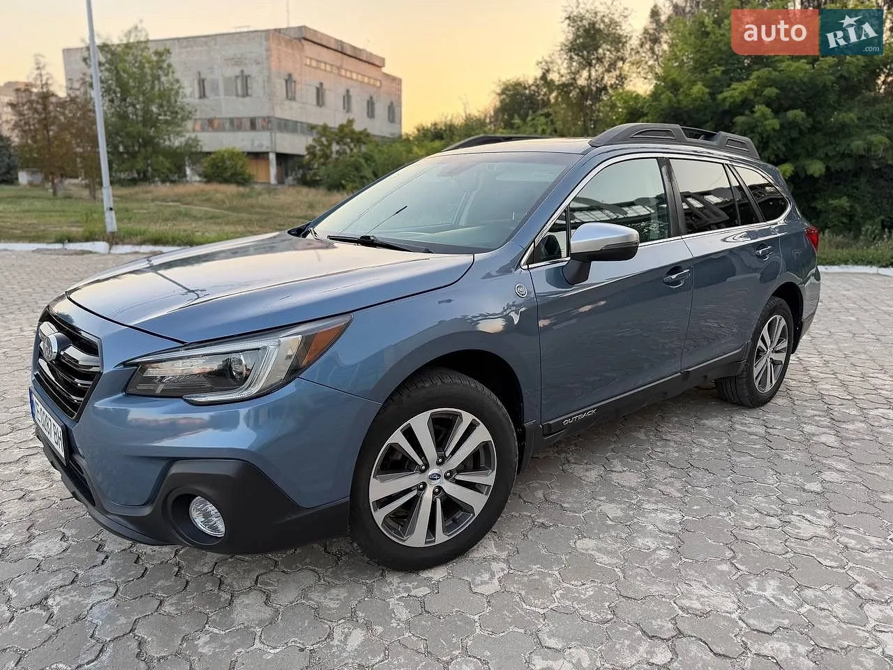 2017 Subaru Outback - мініатюра 4