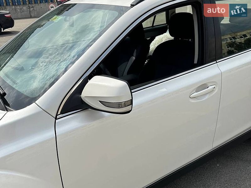 Универсал Subaru Outback 2010 в Киеве