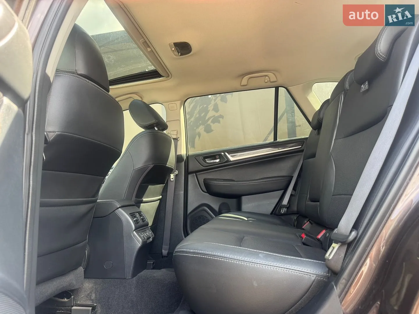 2019 Subaru Outback - мініатюра 18