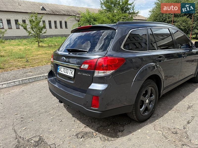 Универсал Subaru Outback 2011 в Шептицькому