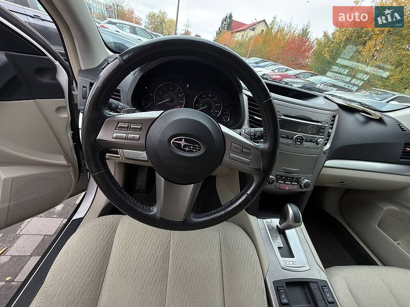 Универсал Subaru Outback 2010 в Львове