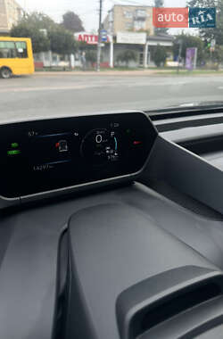 Внедорожник / Кроссовер Subaru Solterra 2024 в 