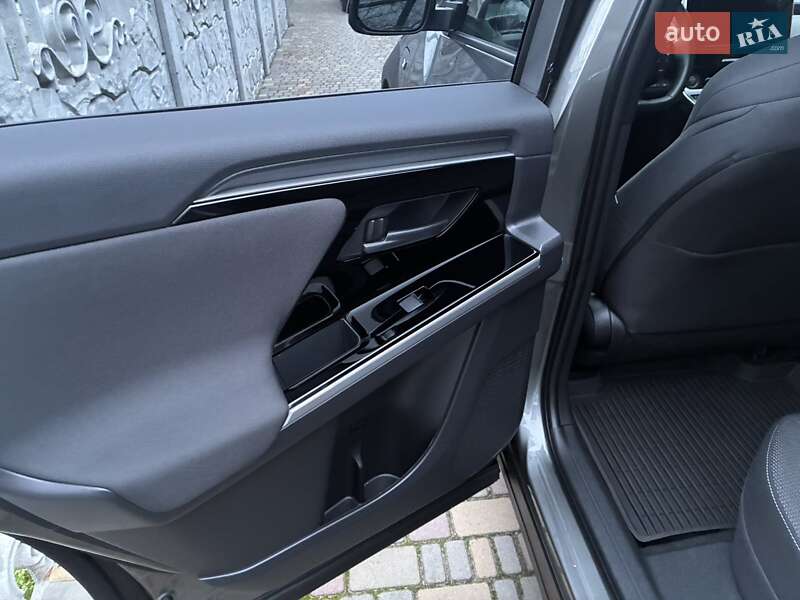 Позашляховик / Кросовер Subaru Solterra 2023 в Дніпрі фото 18 Позашляховик / Кросовер Subaru Solterra 2023 в Дніпрі