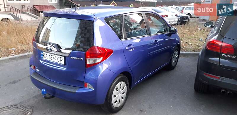 Хетчбек Subaru Trezia 2011 в Києві