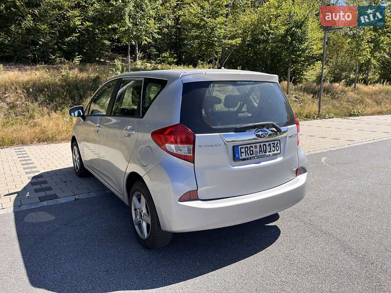 Хетчбек Subaru Trezia 2012 в Києві