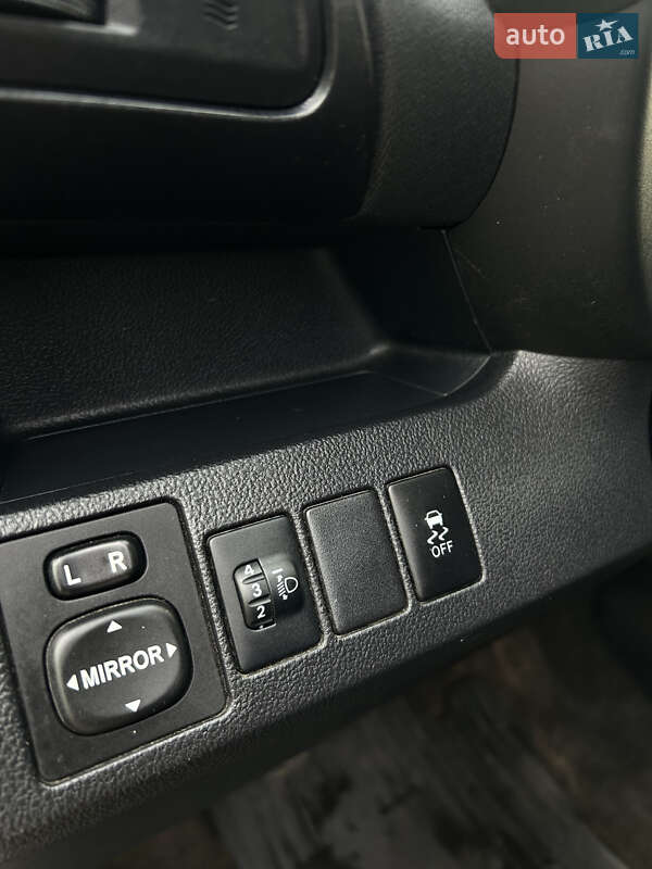 Хэтчбек Subaru Trezia 2012 в Ровно