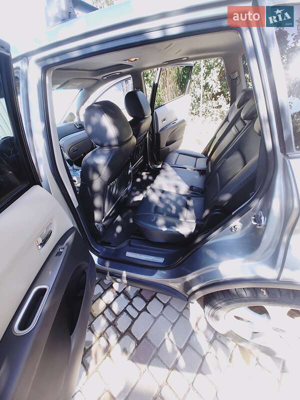 Внедорожник / Кроссовер Subaru Tribeca 2006 в Казатине