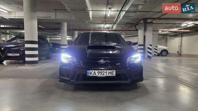Седан Subaru WRX STI 2017 в Киеве