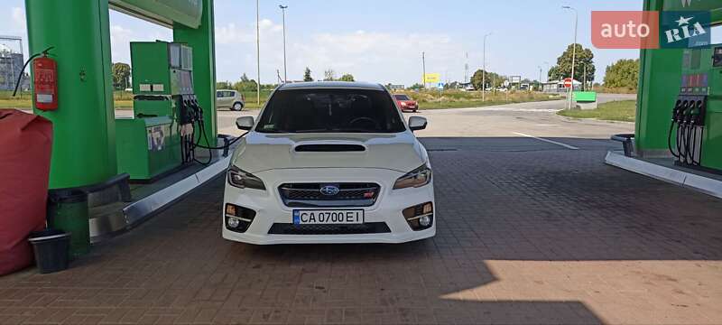 Седан Subaru WRX STI 2015 в Умани