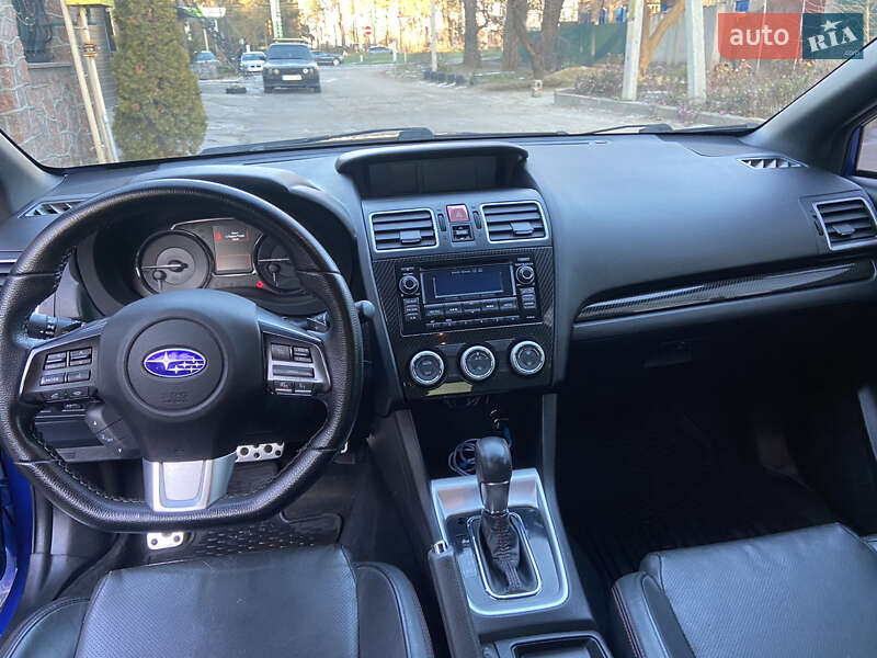 Седан Subaru WRX 2014 в Кропивницком