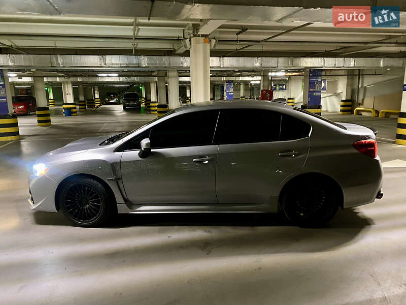 Седан Subaru WRX 2014 в Киеве