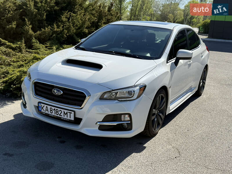 Седан Subaru WRX 2014 в 
