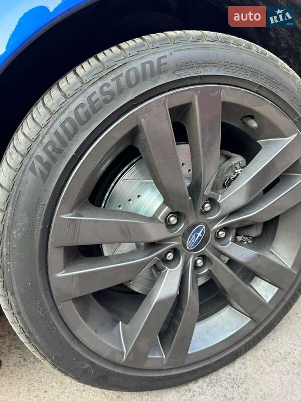 Седан Subaru WRX 2015 в Дніпрі