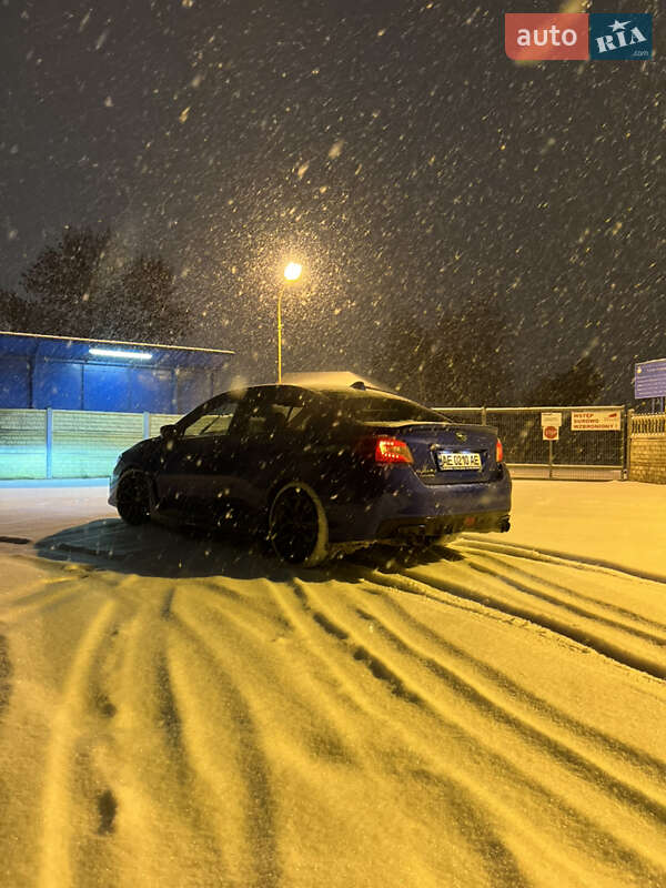 Седан Subaru WRX 2017 в Дніпрі
