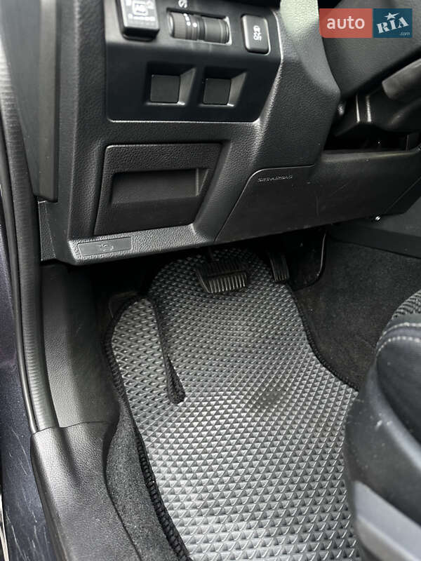 Внедорожник / Кроссовер Subaru XV 2015 в Киеве