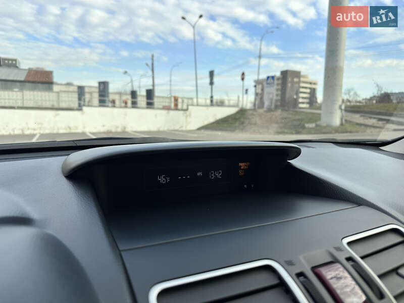 Внедорожник / Кроссовер Subaru XV 2015 в Киеве