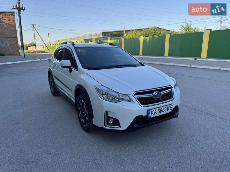 Позашляховик / Кросовер Subaru XV 2016 в 