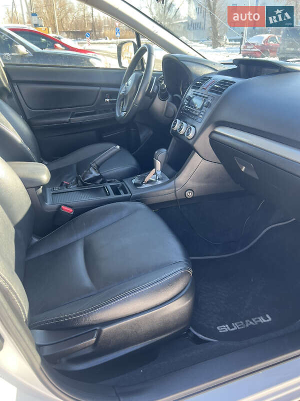 Внедорожник / Кроссовер Subaru XV 2014 в Киеве