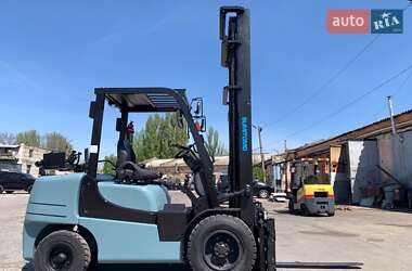 Вилочный погрузчик Sumitomo FG 2017 в 