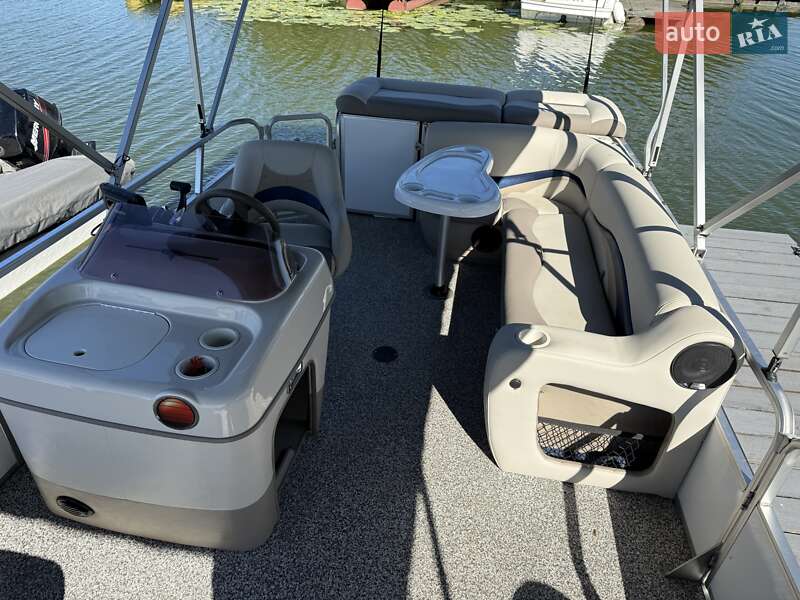 Другой водный транспорт Sun Tracker Party Barge 2007 в Киеве фото 6 Другой водный транспорт Sun Tracker Party Barge 2007 в Киеве