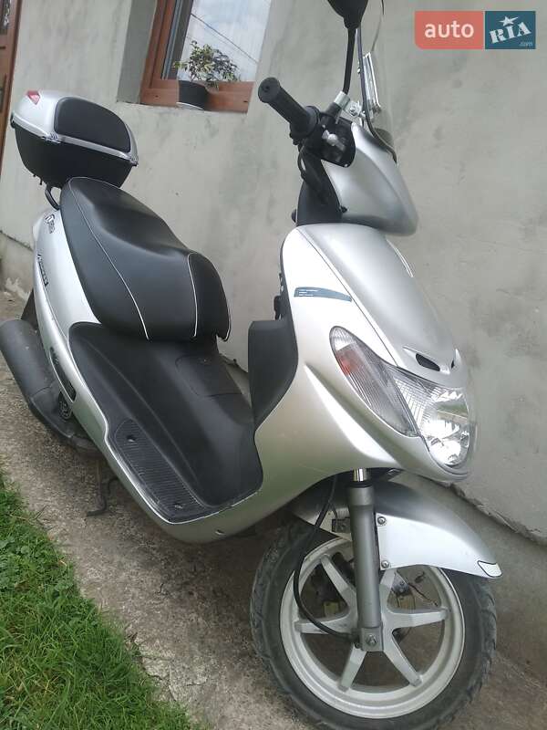 Скутер Suzuki Address 110 2015 в Івано-Франківську