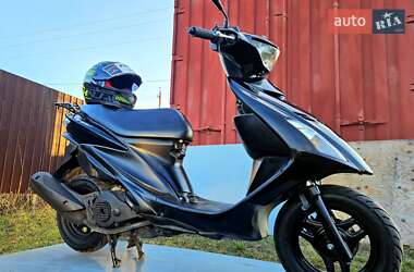 Suzuki Address V125 2015