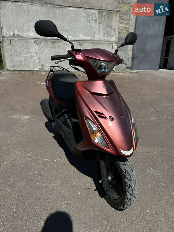 Макси-скутер Suzuki Address V125 2013 в Сновске