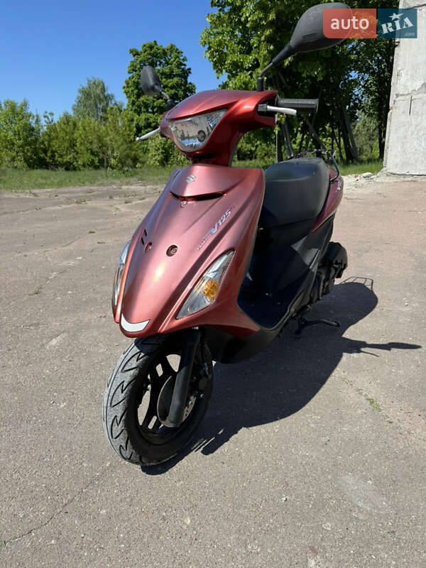 Макси-скутер Suzuki Address V125 2013 в Сновске
