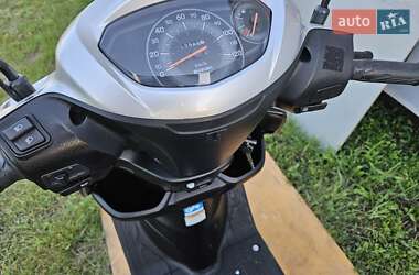Максі-скутер Suzuki Address V125 2017 в 