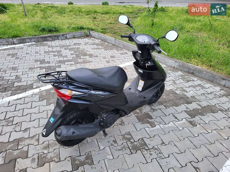 Скутер Suzuki Address V125 2014 в Остер