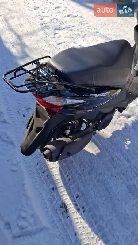 Макси-скутер Suzuki Address V125 2013 в Первомайске