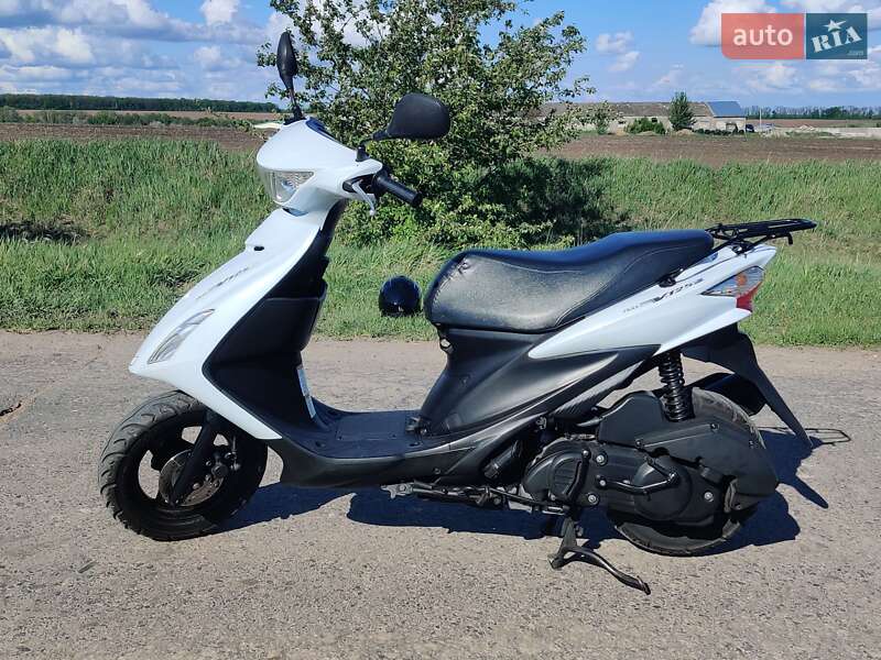 Скутер Suzuki Address V125 2014 в Харкові