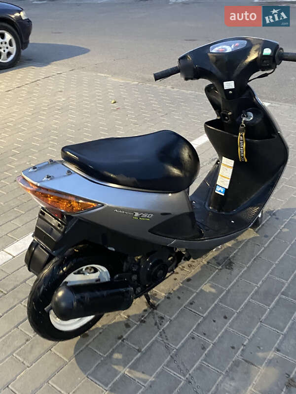 Скутер Suzuki Address V50 2007 в Луці-Мелешківській