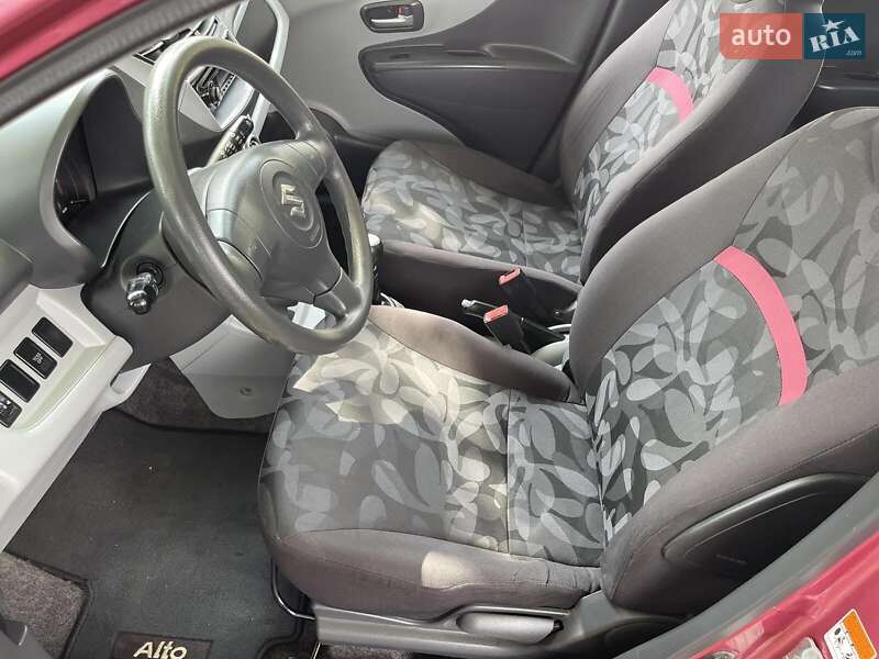 Седан Suzuki Alto 2009 в Стрию