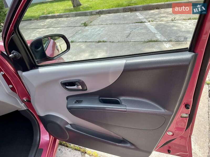 Седан Suzuki Alto 2009 в Стрию