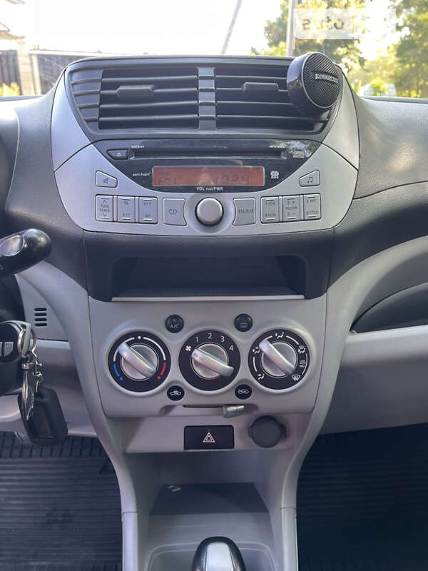 Хэтчбек Suzuki Alto 2011 в Чернигове