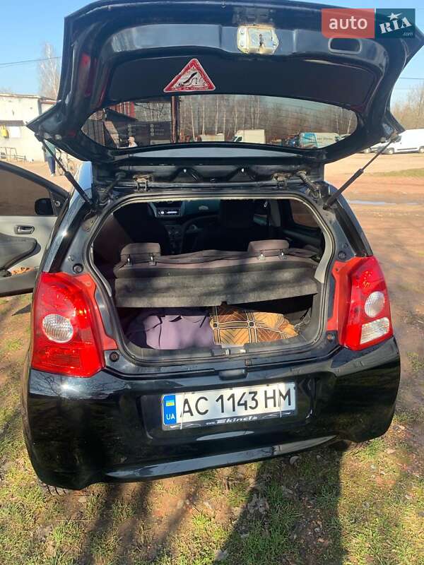 Хэтчбек Suzuki Alto 2009 в Нововолынске