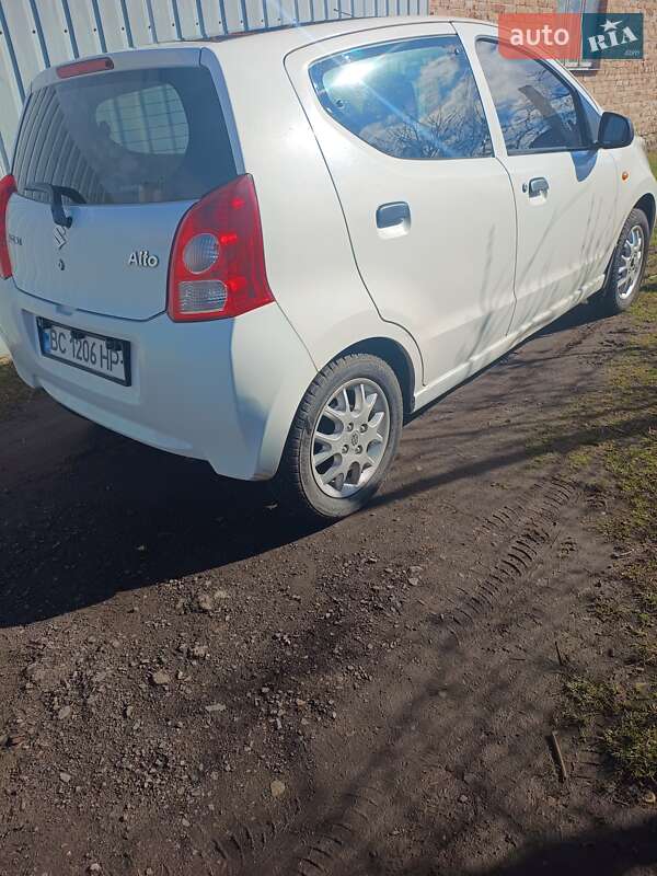 Хэтчбек Suzuki Alto 2009 в Львове