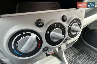 Хэтчбек Suzuki Alto 2011 в 
