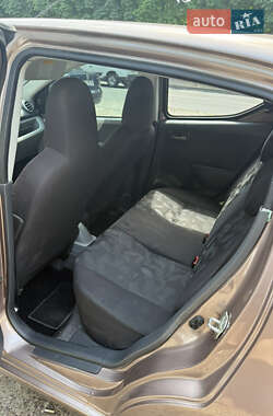 Хэтчбек Suzuki Alto 2010 в 