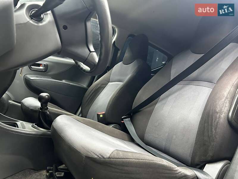 Хетчбек Suzuki Alto 2013 в Чернівцях фото 10 Хетчбек Suzuki Alto 2013 в Чернівцях