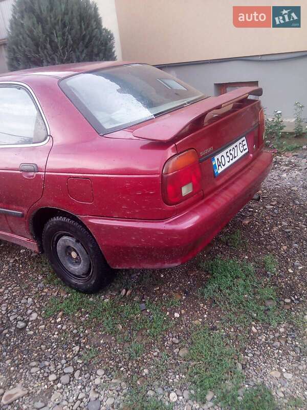 Седан Suzuki Baleno 1995 в Виноградове