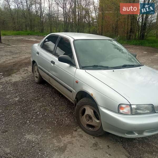 Седан Suzuki Baleno 1998 в Запорожье