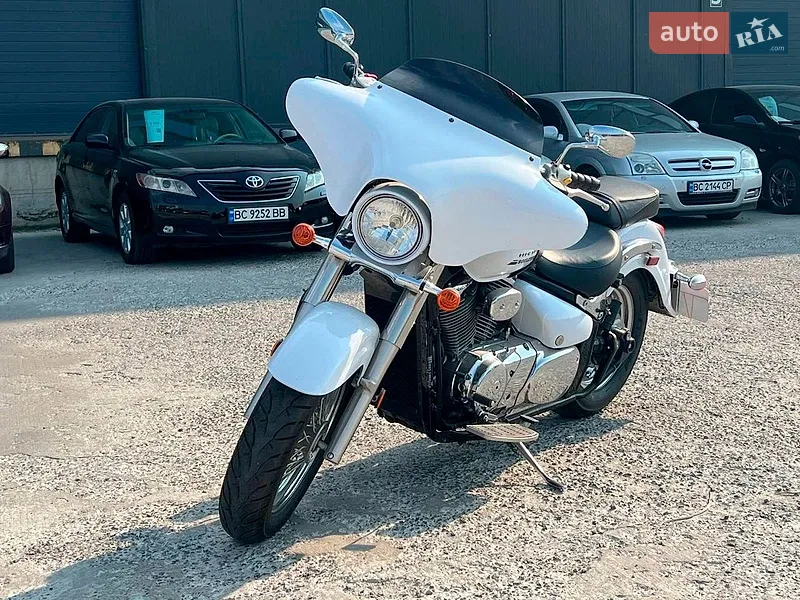 Suzuki Boulevard C90 2016