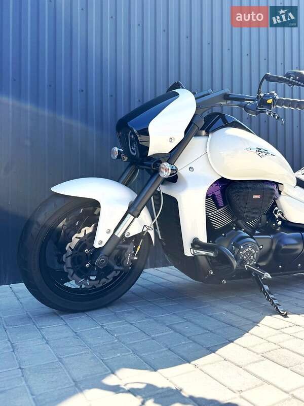 Мотоцикл Круизер Suzuki Boulevard M109R 2007 в Одессе