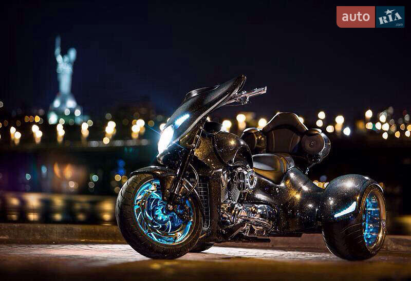 Трайк Suzuki Boulevard 2008 в Києві